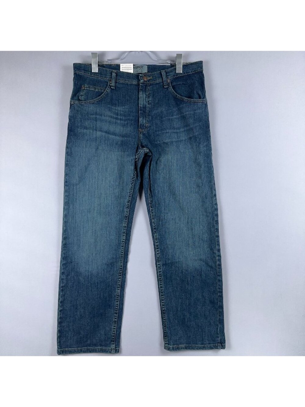 Wrangler Authentics Jeans Mens Size 34x28 Straight Mid Rise Blue Medium Wash